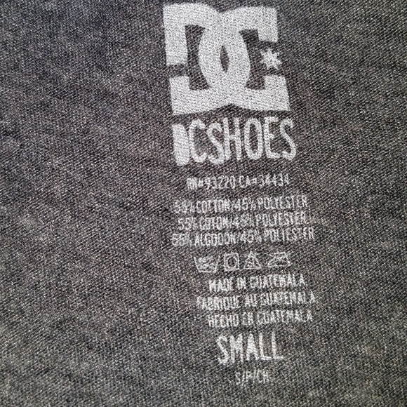 DC brand T - Picture 2 of 2